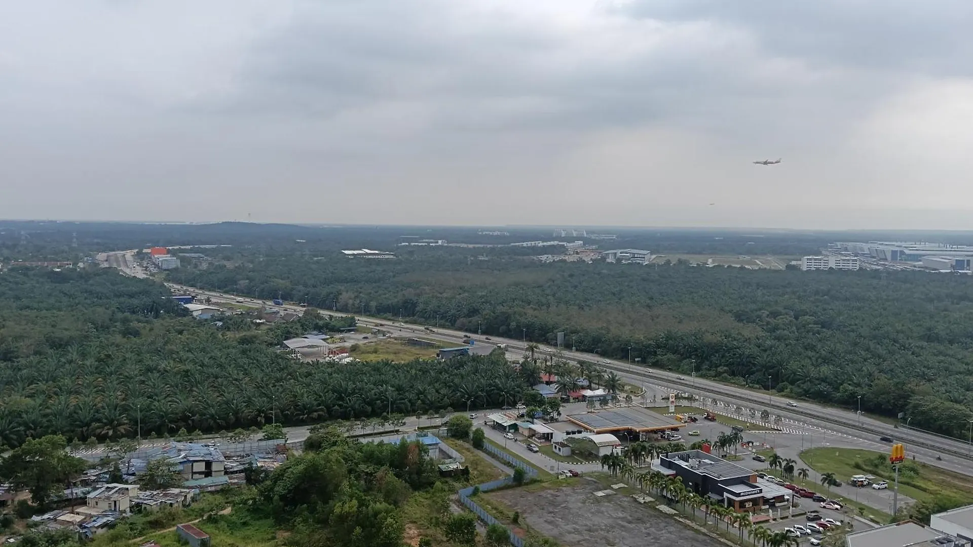 Alanis Suites Byfeha Sepang Apartment